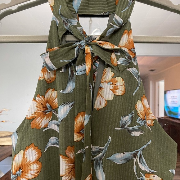 Olive green floral dress, - Picture 6 of 6